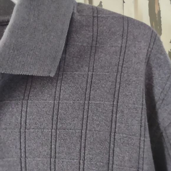 Van Heusen Large Long Sleeved Polo Gray - Picture 3 of 6